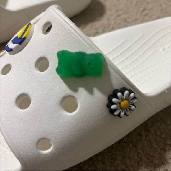 Crocs Unisex Women’s 6 Men’s 4 Classic Slide Sandals White Snow 206121-100 - Picture 5 of 11